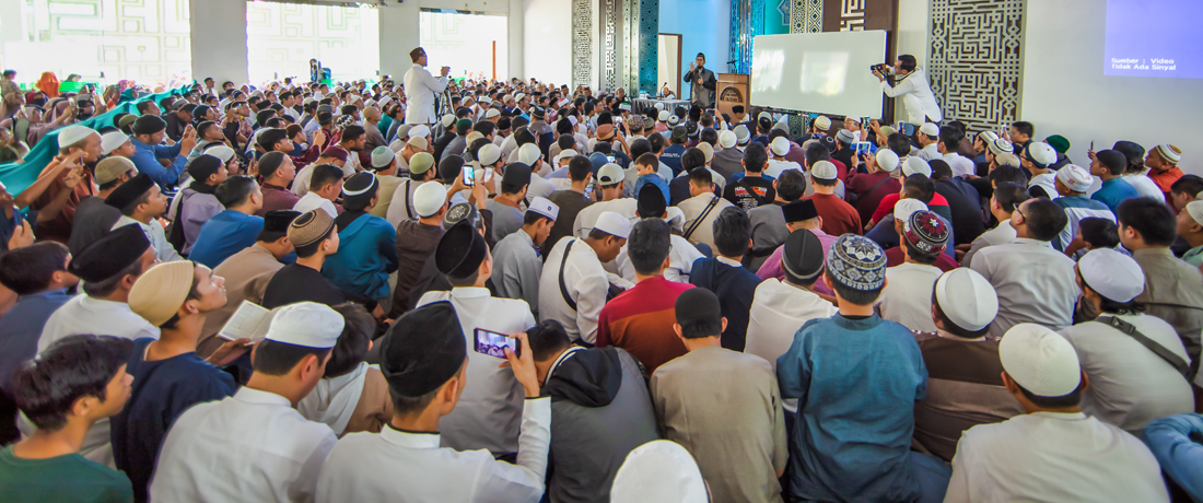 Tabligh Akbar Ustadz Adi Hidayat